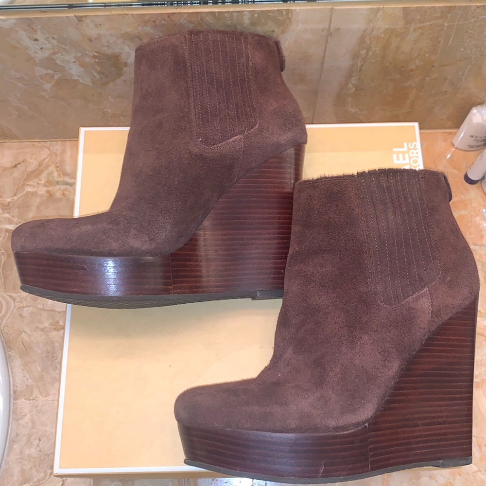 Michael Kors wedge booties in suede - Picture 3 of 8